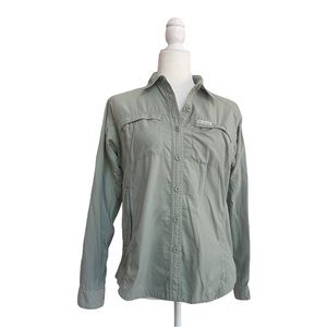 Columbia Roll Tab Sleeve Vented Button Front Women S Lightweight Outdoor Shirt